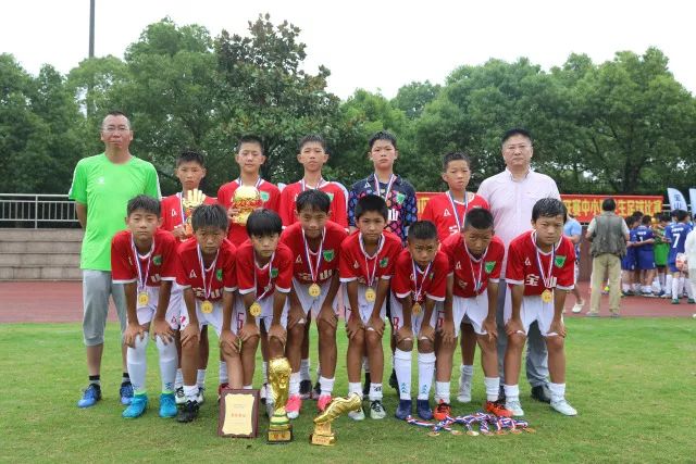 爵士擒公牛止6连败 格林关键三分火箭克尼克斯